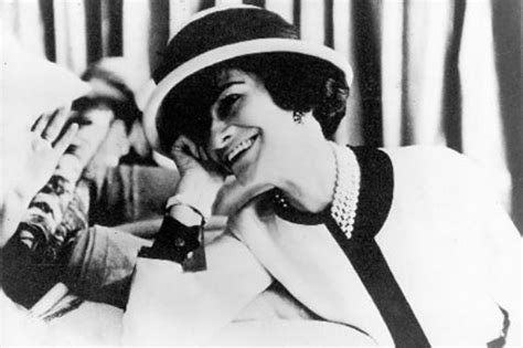 coco chanel 2eme guerre mondiale|coco chanel biography.